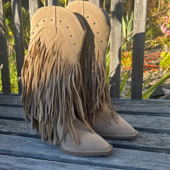 Forever Beige Faux New Suede/Leather Layered Fringe Boots, Size 9 - Picture 3 of 11